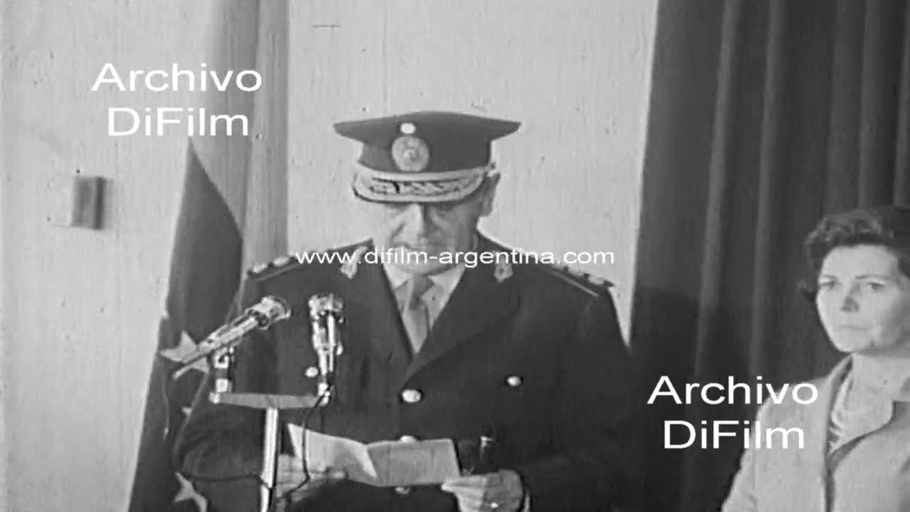 Agustin Lanusse arriba al aeropuerto de Maiquetia - Asiste Rafael Caldera 1972