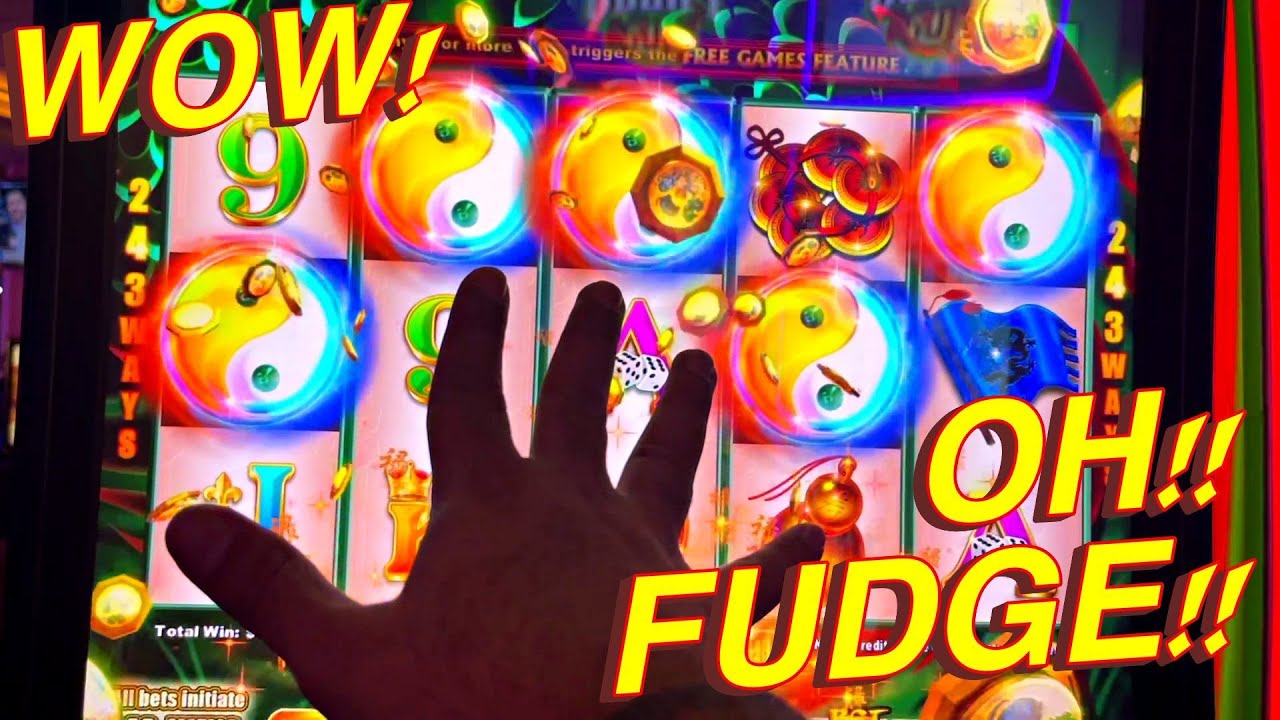 MAGIC AT RAMPART CASINO!!!!! YouTube