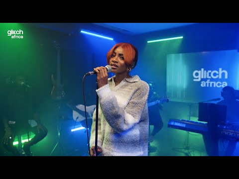 Amaeya - On my own | Glitch Session