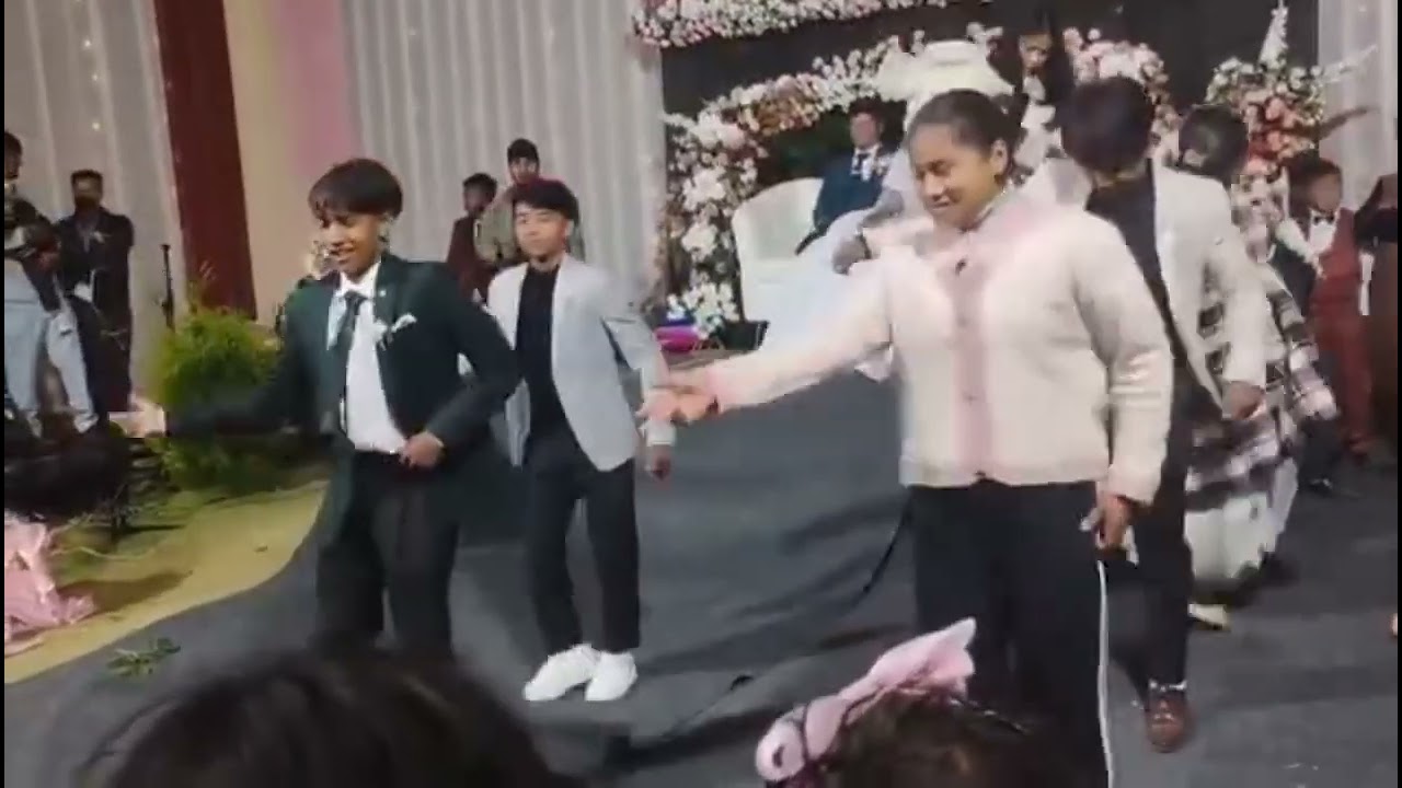 Jingshad ba-itynnat ban pynkmen ia ki shijur (nongiathoh). 