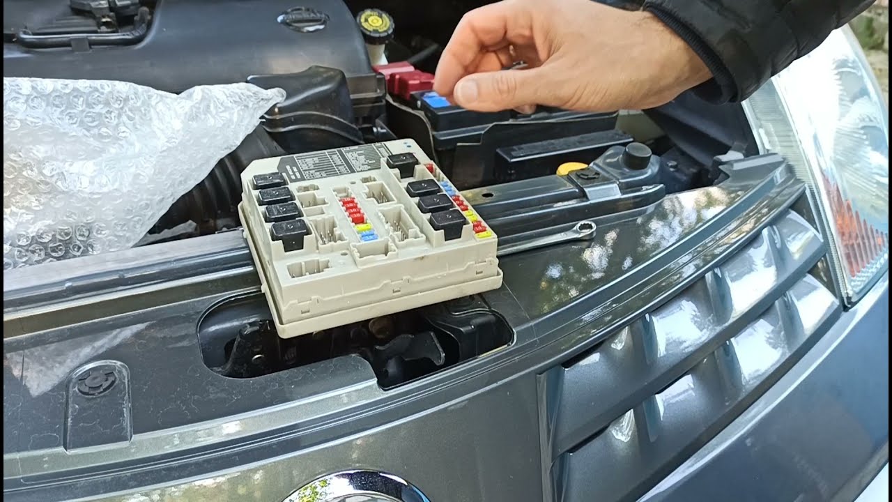 Блок предохранителей Ниссан Ноут, ремонтировать или купить Б/У? - YouTube