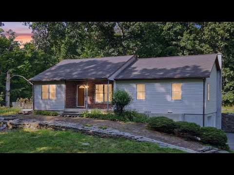 14082 Upper Maple Dr, Clarks Summit, PA home video tour