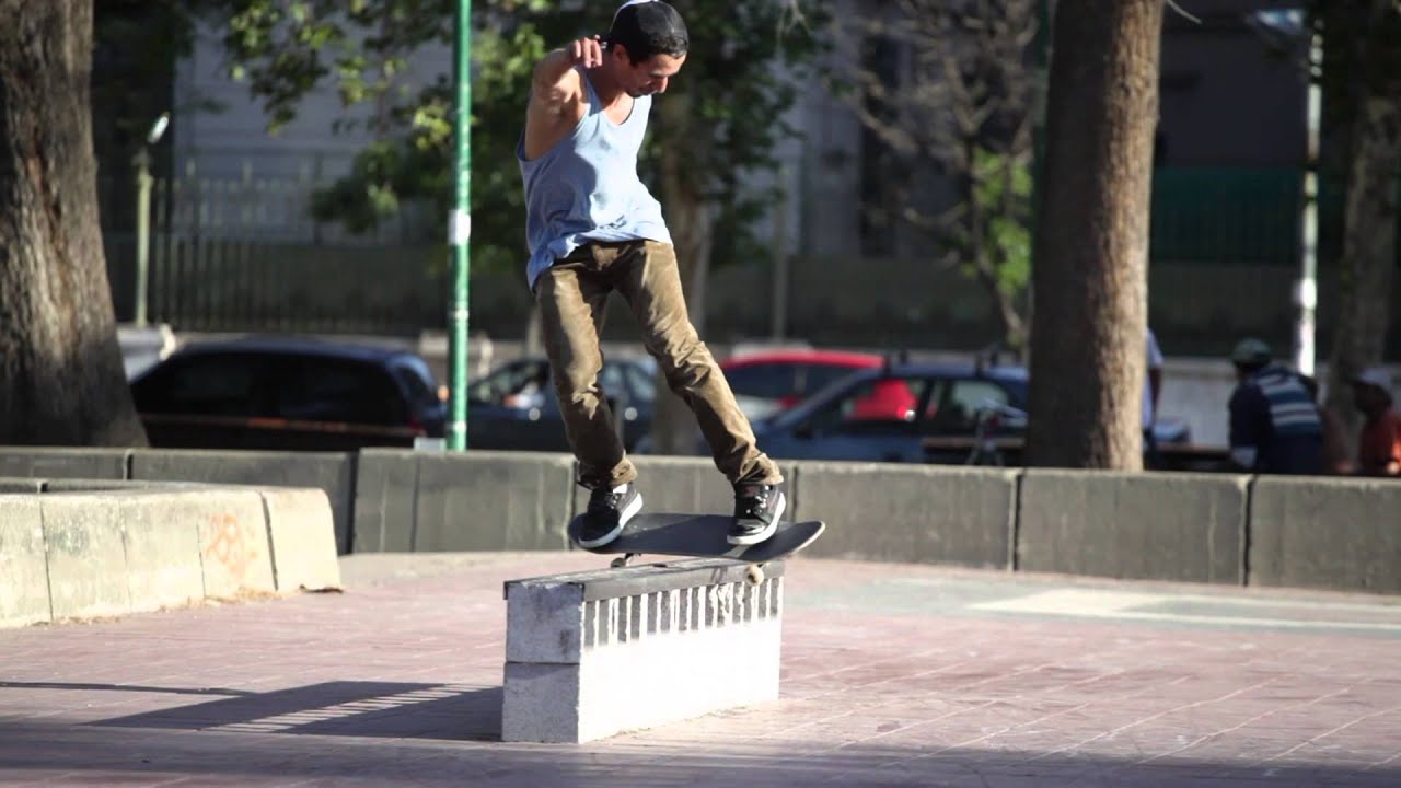 Tour MotorHome Stranger-Roots Cordoba