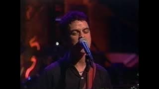 Green Day - Burnout (Live on 120 Minutes 1994)