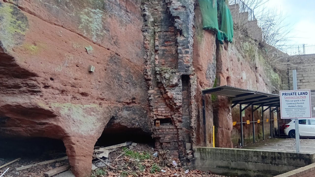 ТУННЕЛИ ПОД КАЖДЫМ ГОРОДОМ... 