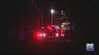 Two killed in plane crash in East Windsor, Conn.