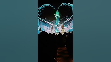 The vocals of The Heart Killers boys 🫶🏿 #JoongDunk #FirstKhaotung #TheHeartKillers in #NewYork