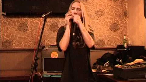 ROBIN SUNFLOWER AT THE NAVIGATION.mpg
