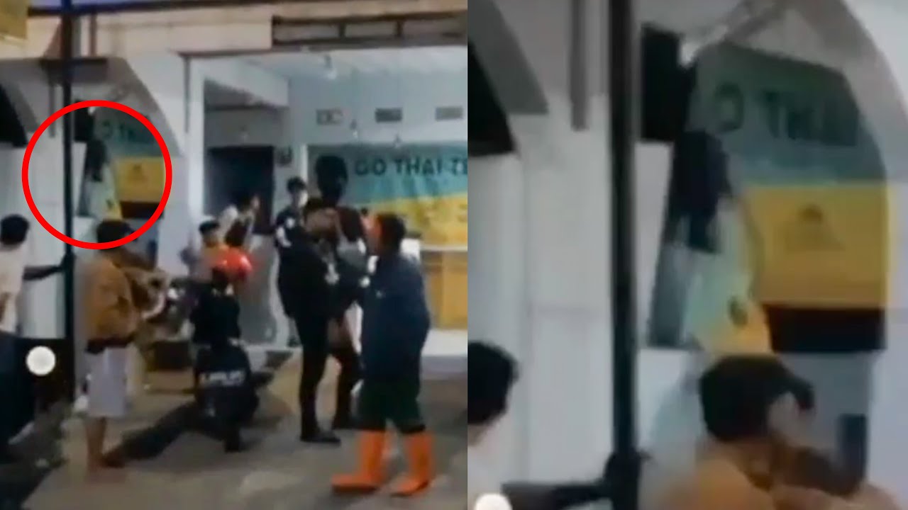 HANTU DITENGAH KERUMUNAN WARGA