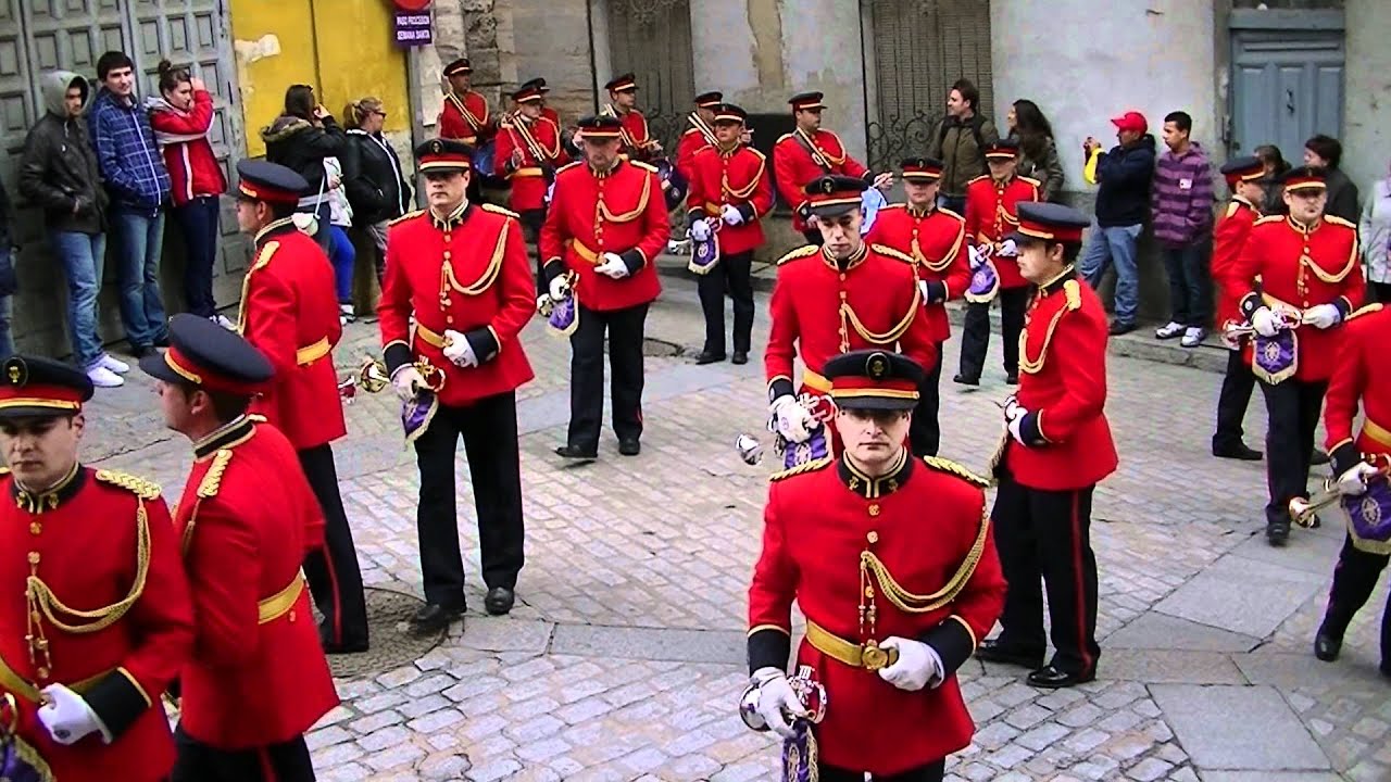 Viernes Santo - Banda de Trompetas y Tambores de la JdC (Salida del Peso) - Semana Santa Cuenca 2012