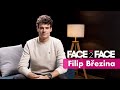 Filip Březina o Smyslu pro tumor, natáčení s Bartoškou i ztrátě vlasů