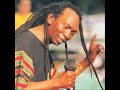 Hondo:Thomas Mapfumo