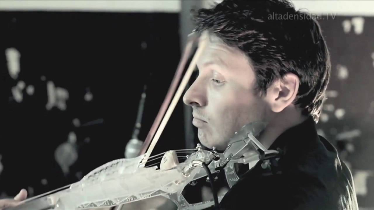 Turista primer ministro Rápido Descubre cómo suena el primer violín impreso completamente en 3D - YouTube