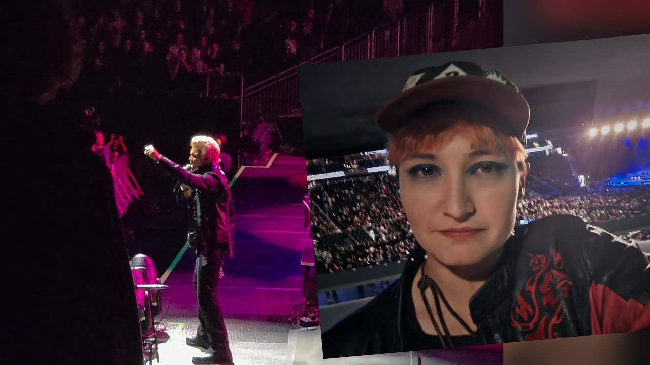 Knoxie gets to see some legends.