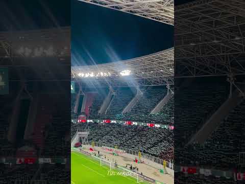 داء رهيب لأغنية يا الورقة من المنعرج الجنوبي مولودية قبيل بداية مباراة فريقهم 