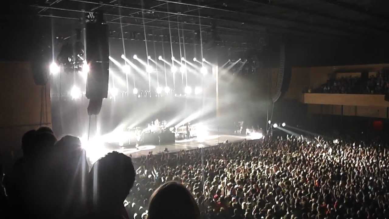 Blink 182 - 002 Up All Night - BIC Windsor Hall Bournemouth 07-07-2012