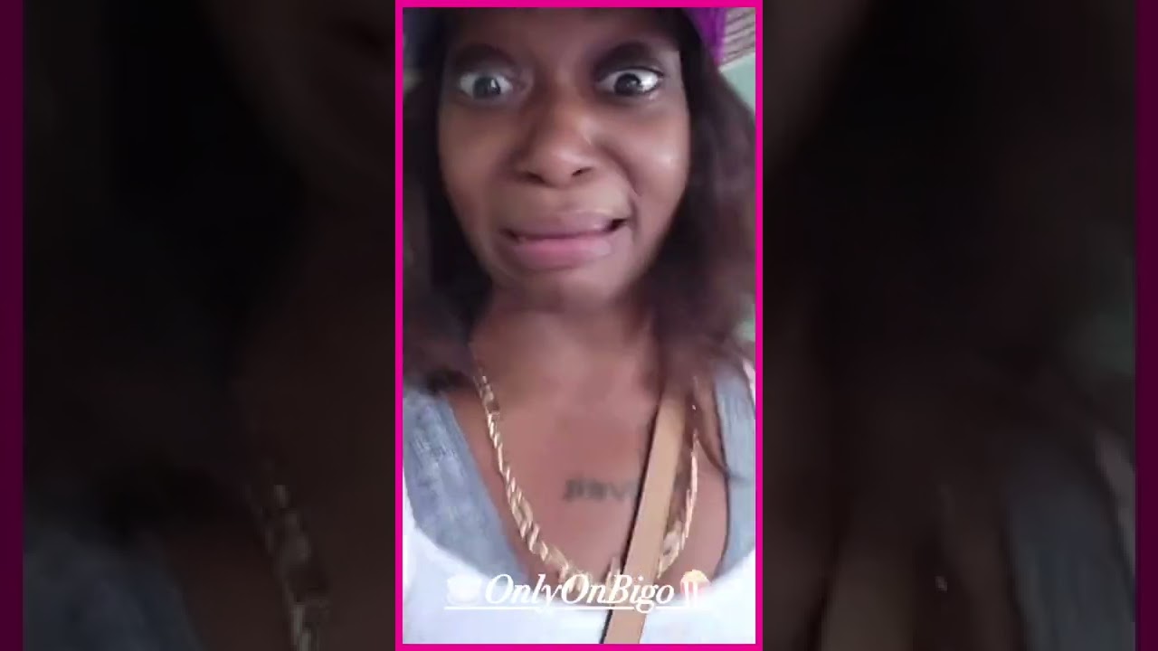 21BB (2 из 3) расстраивается, когда Деми говорит, что рыба и салат были слишком солёными/Деми выг...