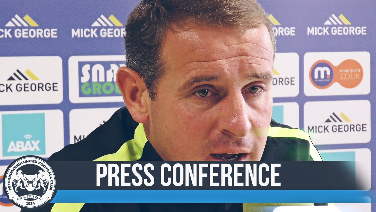 Robertson Previews Southend Fixture southend airport 行き方