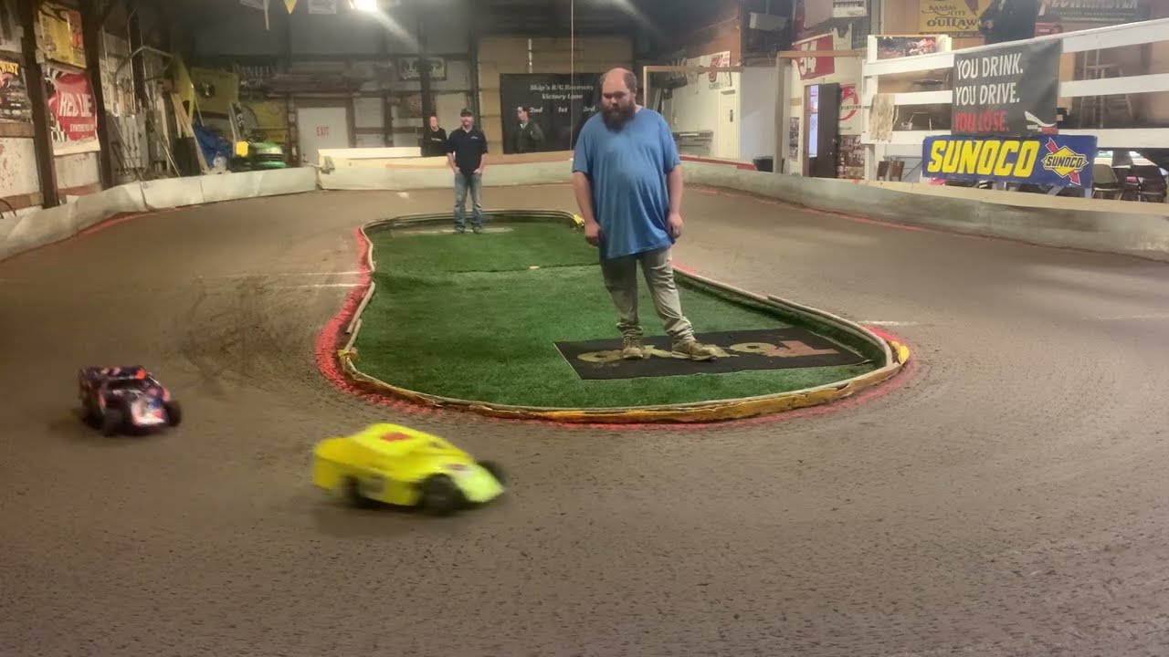RC Slash Feature Skip’s RC Raceway (I was in this race) with RC Sprint Car doing laps after 
