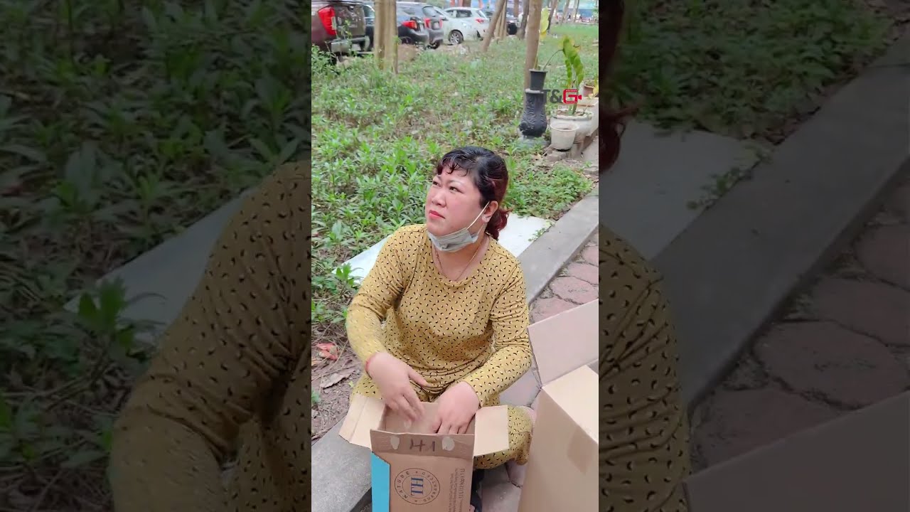 Mẹ già suốt ngày đi tích phế liệu sếp đầy nhà chồng chất như bãi rác !