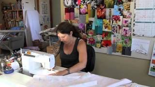 Tutorial : Sew an Easy Receiving Blanket with Valori Wells