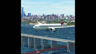 Airplane Boeing 777-200 EMIRATES Landing at La Guardia Airport #shorts