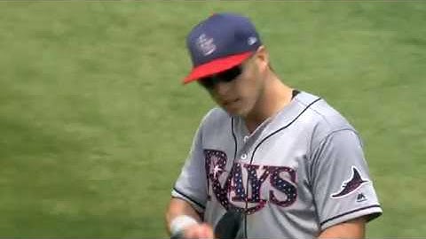 Corey Dickerson dives for a great catch in left