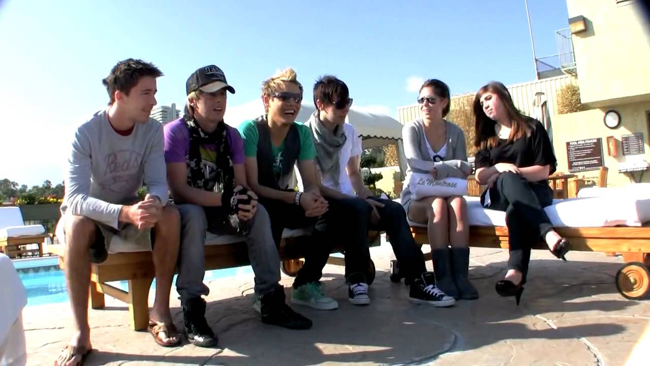 Varsity Fanclub (Superlatives) - Katie and Karleigh VLOG