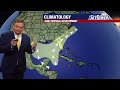 Dry air hinders area of convection in Caribbean