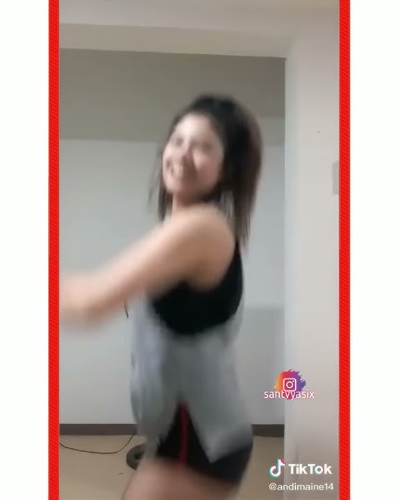 Goyangan Hot Nyaris Bugil