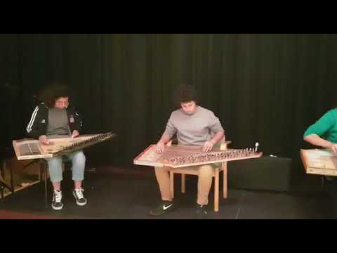 اغنية بعيد عنك اداء شباب آلة القانون 