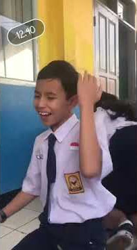 Vidio lucu ngakak jadi duta sampo lain ala anak SMP | status wa lucu ngakak 30 detik
