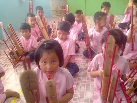อังกะลุงอนุบาล เพลงไก่