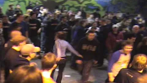 LIVE HATEBREED SHOW at MSC skate park in Westfield, Mass MOSHPIT GETS OUT OF CONTROL !!!