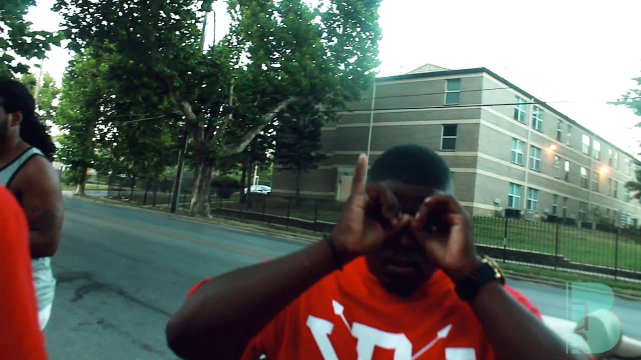 Guarda Pappy "Official" (Anduh) Music Video su YouTube Guarda Pappy "Official" (Anduh) Music Video su YouTube