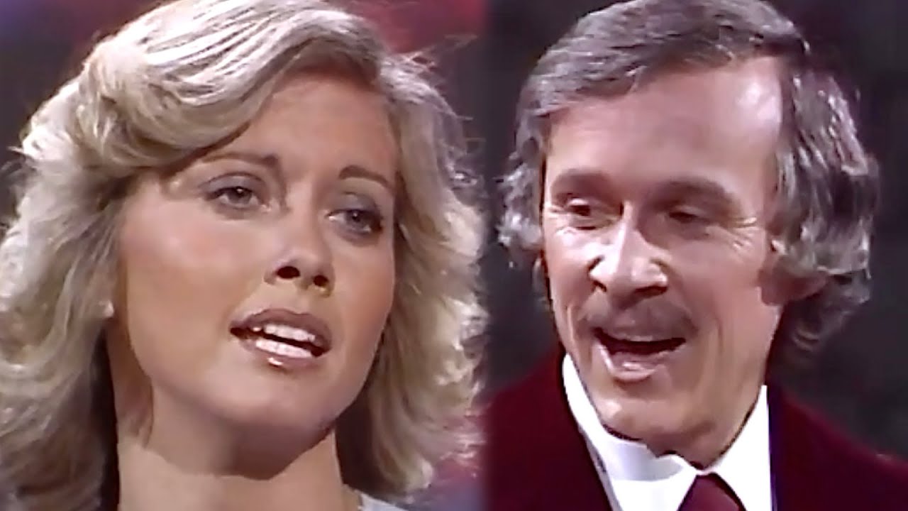 "Olivia Newton-John" & Dick Smothers - If You Could Read My Mind (Duet, 1975 Smothers Brothers Show)
