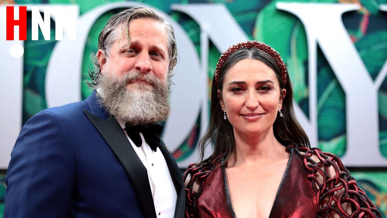 Сара Барейллес и Джо Типпетт женились