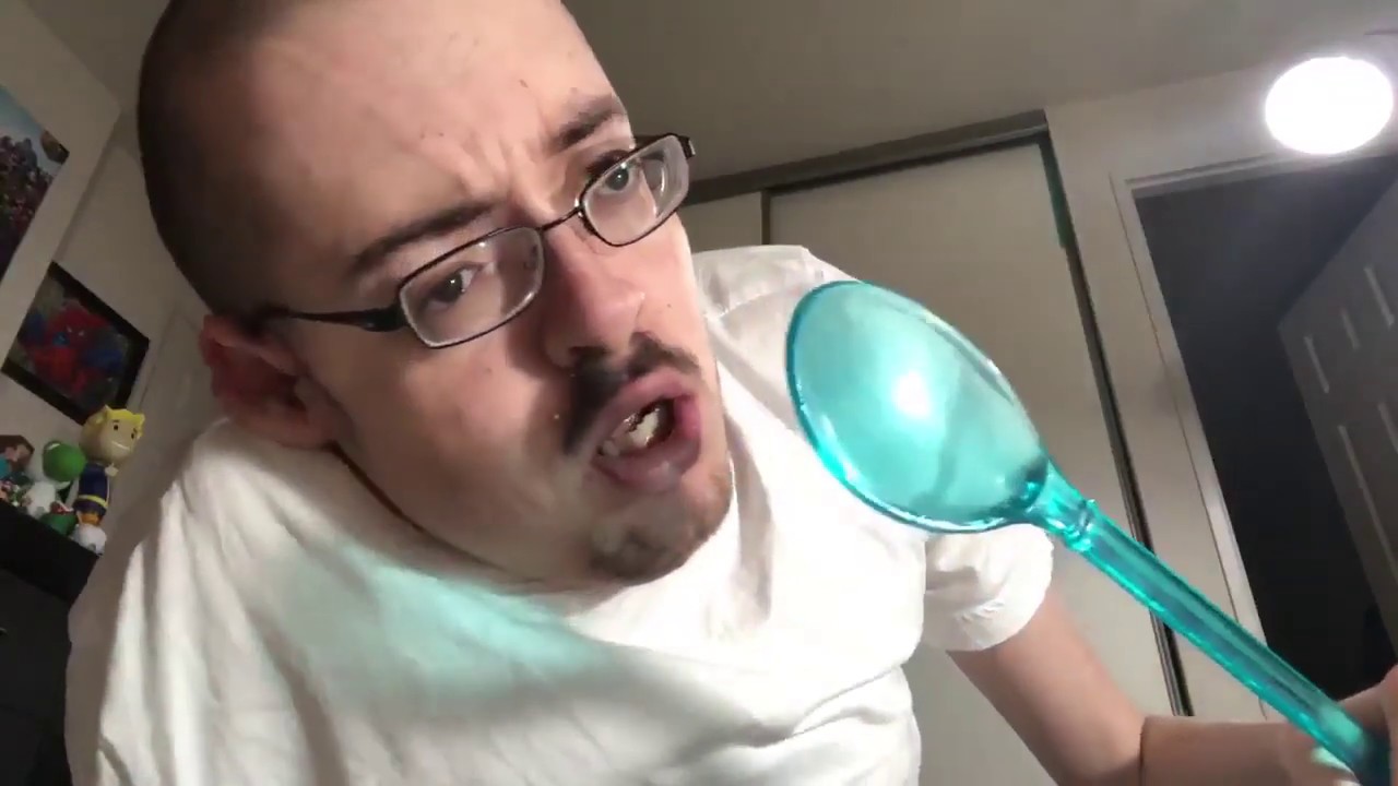 Fat Ricky Berwick THIS MAN IS HUNGRY 🥄 - Ricky Berwick - YouTube