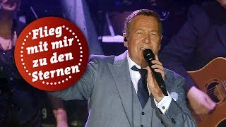 Roland Kaiser: "Flieg mit mir zu den Sternen" | Kaisermania 2018 | MDR chords