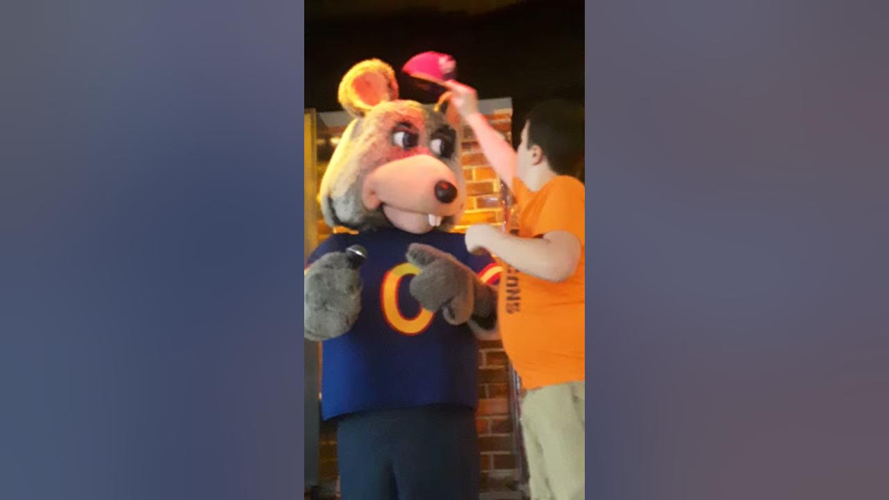Chuck e cheese's new hat in boardman YouTube