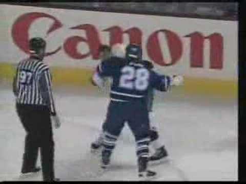 Tie Domi vs. Darren Langdon Round 4