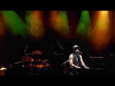 Nahko Bear -