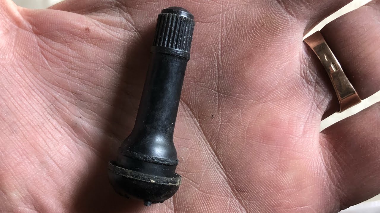 Замена вентиля колеса - YouTube