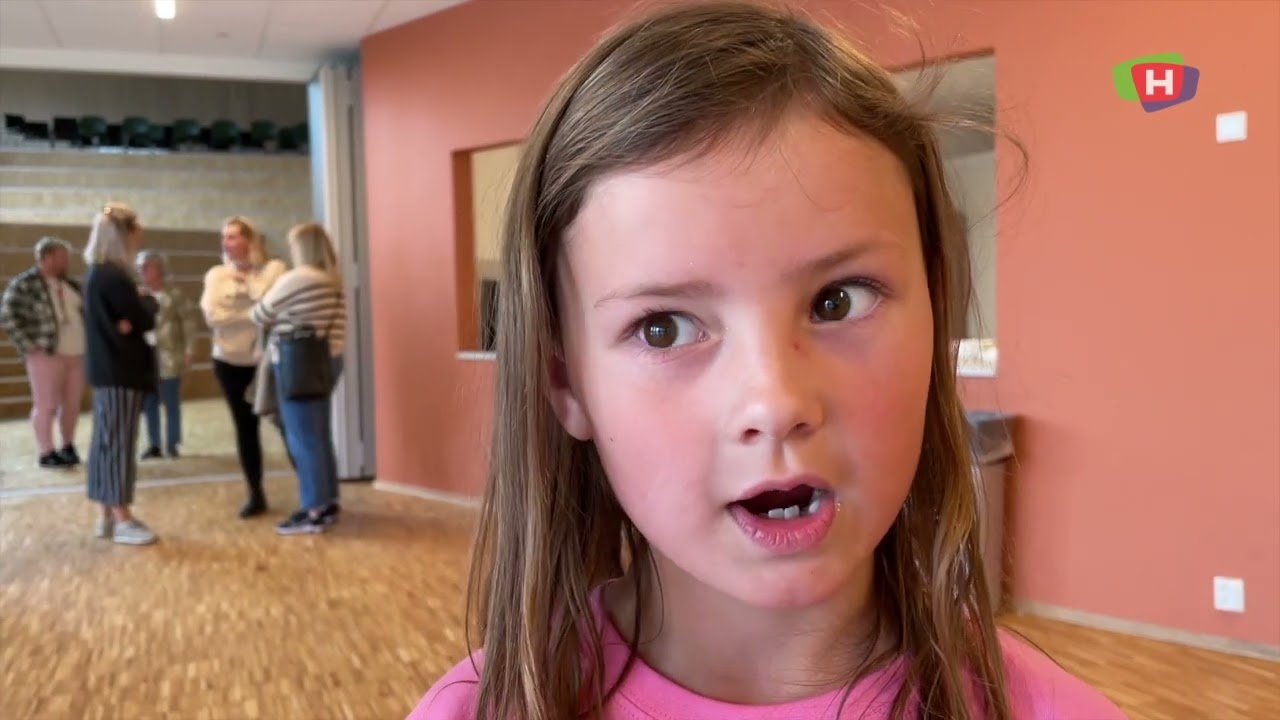 Storslagen åpning av Stangaland skole