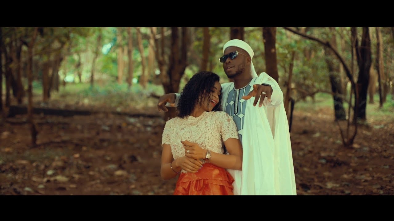 Mousto Camara - L'essentiel | clip vidéo