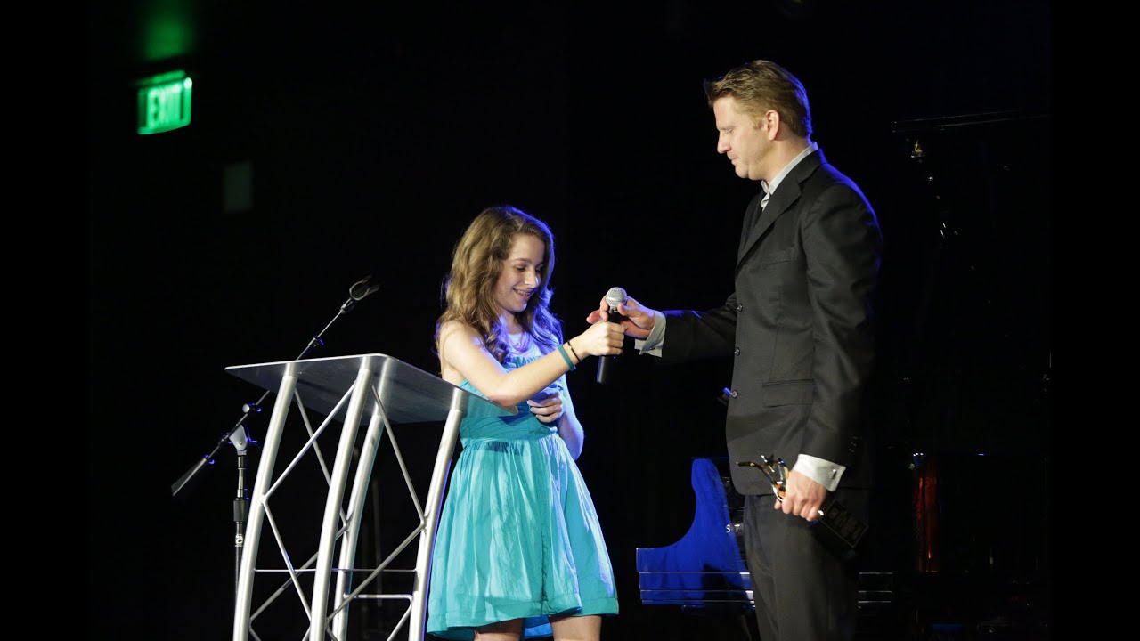 tics rail signalling Dash Mihok accepts Shining Star Award at Hollywood Heals Spotlight on Tourette Syndrome