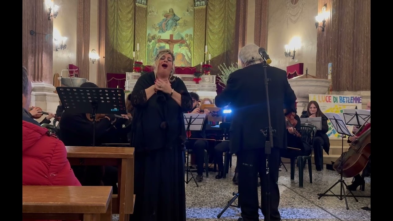 AVE MARIA di’ Schubert,   canta il soprano Antonia Giove , dirige l’EurOrchestra il M.F. Lentini .