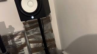 TB-303 vs Boss BX-16