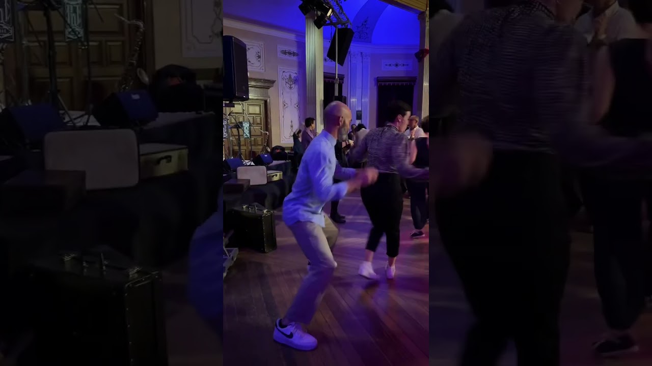@wintersbackswingfestivalalcoi @jazzhectorandsonia  #swing #socialswing #socialswingtv #dance #baile #s