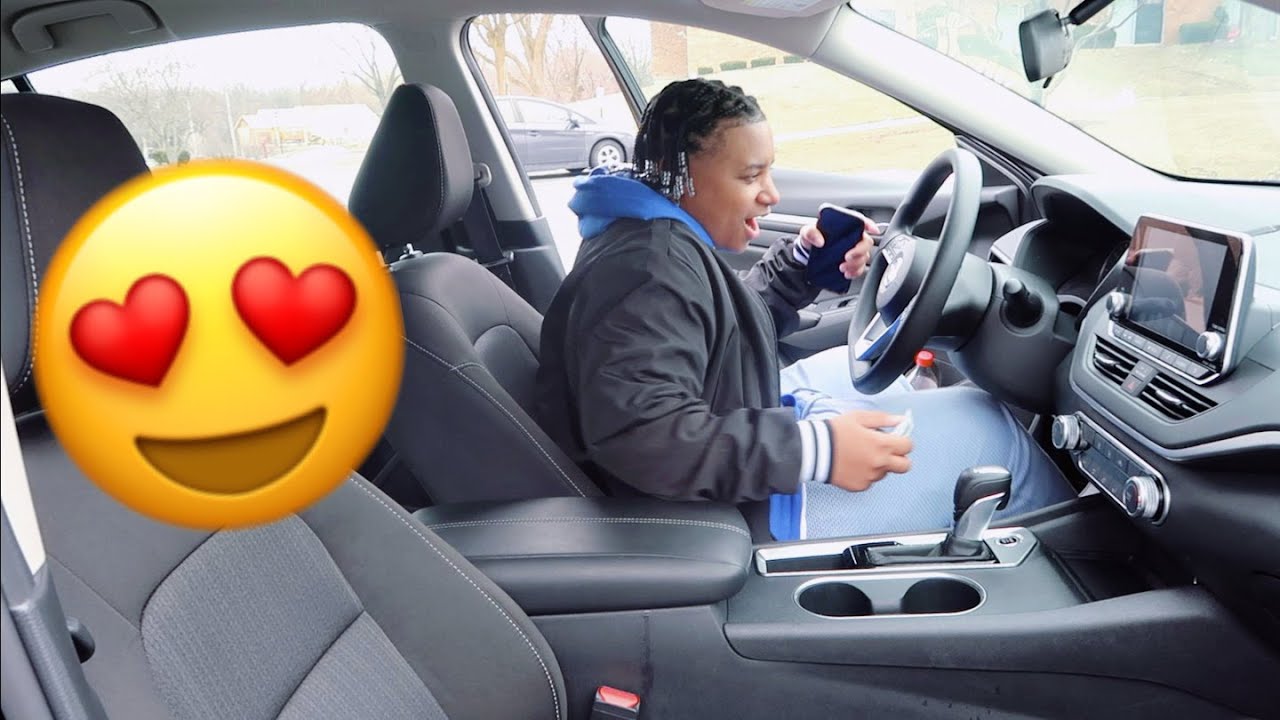 SURPRISING MY GIRLFRIEND WITH A NEW CAR!! **SHE DESERVED IT😍** - YouTube